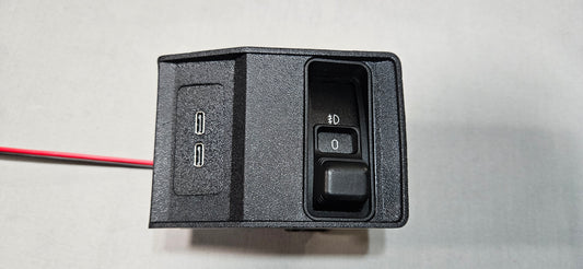 E34 Dual USB-C Charger