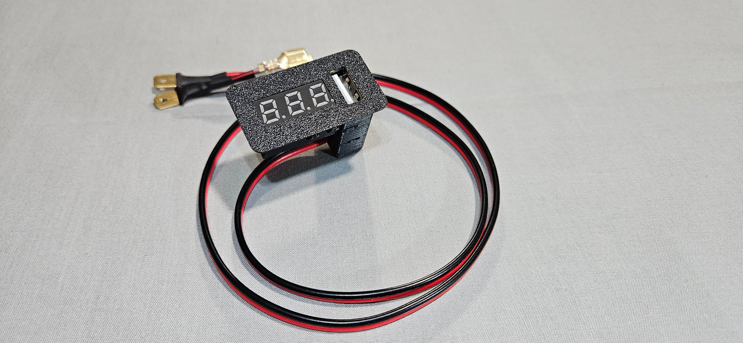 E30 USB Charger + Voltmeter